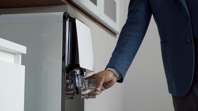 Commercial Water & Ice Machine Rentals for Offices | OH, IN & MI